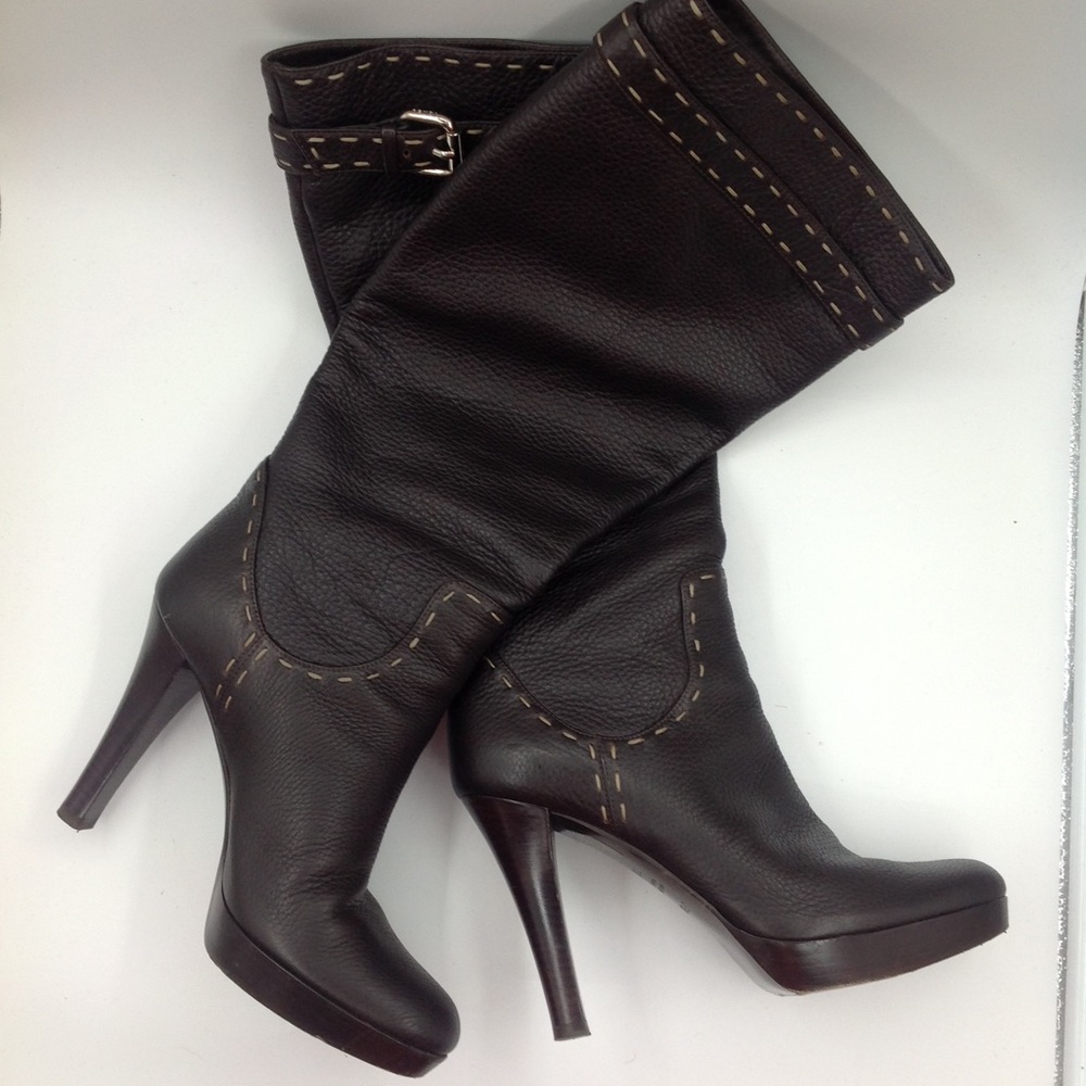 FENDI BOOTS ( Box & Dustbag Inc. )